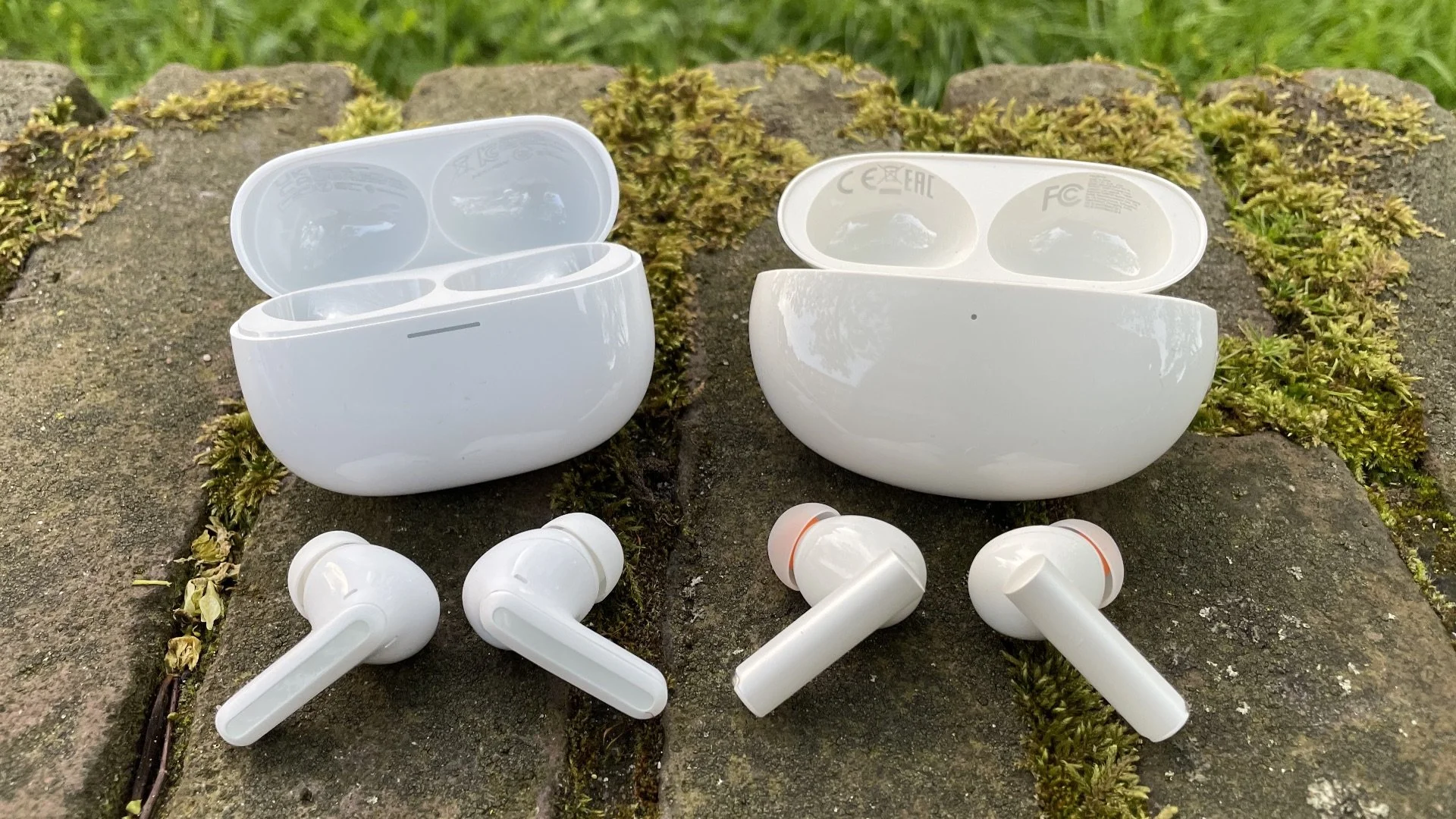 イヤホン realme buds air 5 pro & redmi buds 5 pro Amazon.com: realme Buds Air 5 Pro True Wireless Earphone